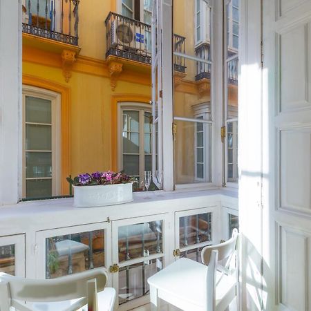 Puerta De Larios: Central Three-Bedroom Apartment With Balconies And Patio Малага Екстер'єр фото