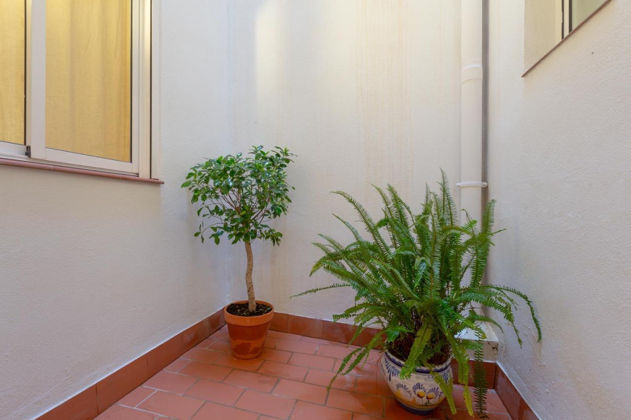 Puerta De Larios: Central Three-Bedroom Apartment With Balconies And Patio Малага Екстер'єр фото
